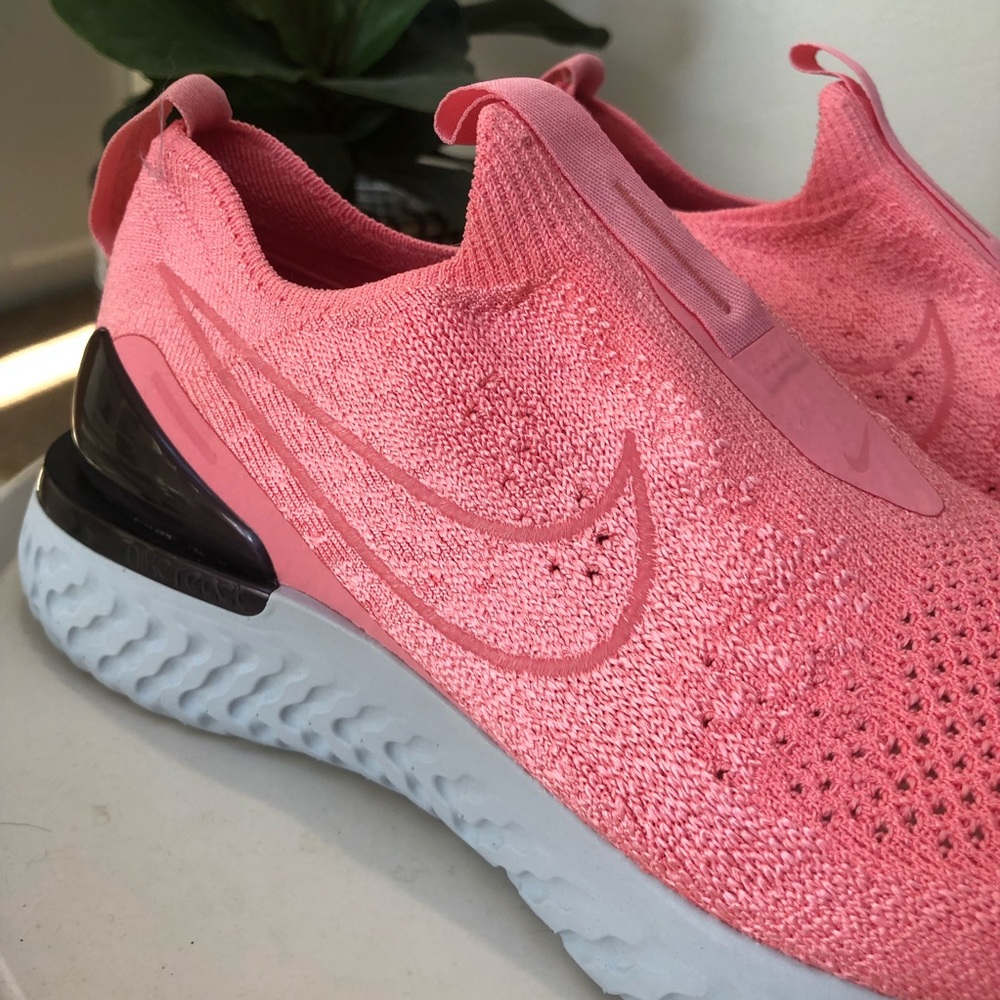COPY - Nike Epic Phantom React Flyknit 'Bright Melon’ - Picture 6 of 12